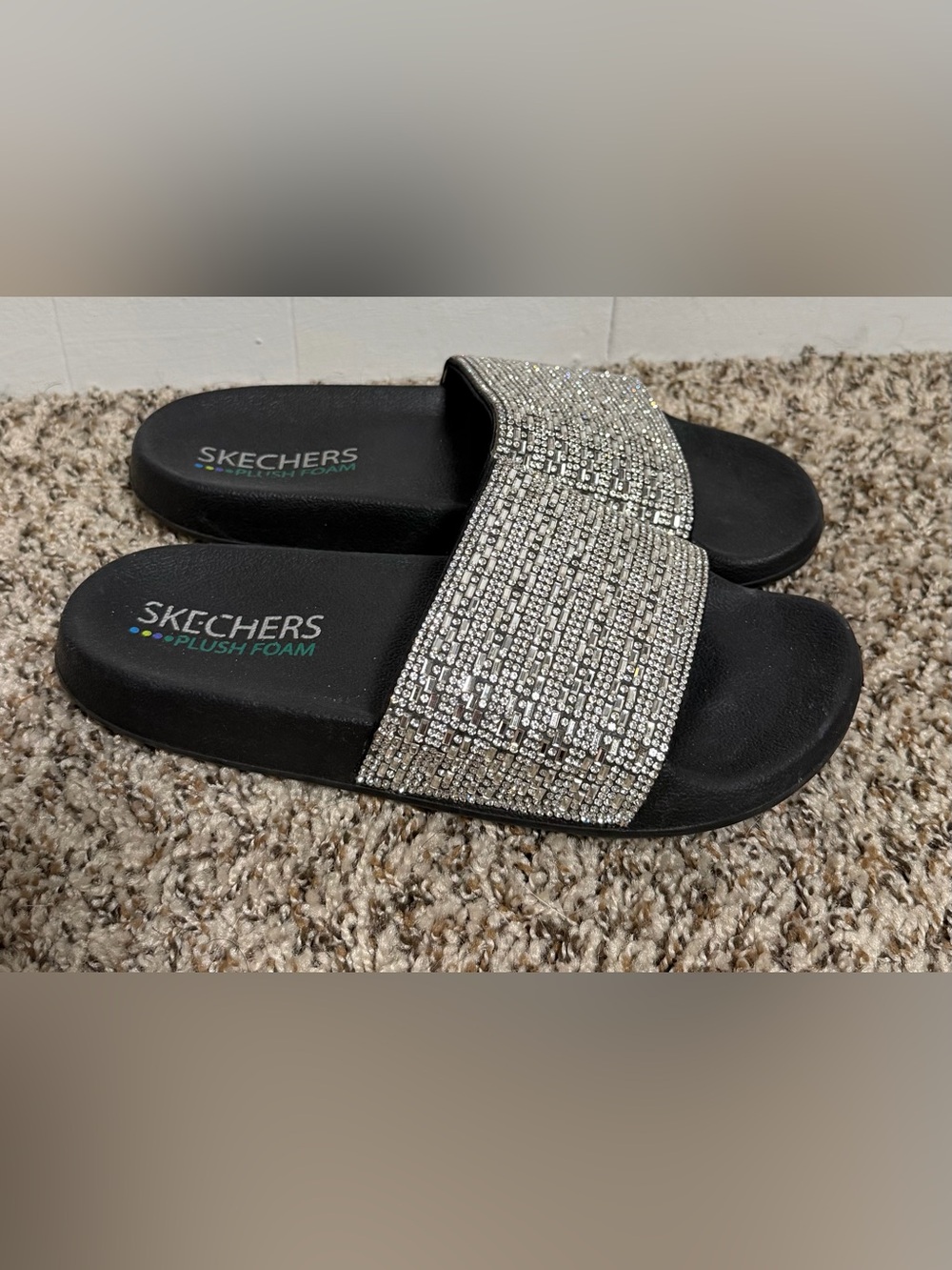 Skechers Plush Foam Sparkle Slip On Sandals/Slides